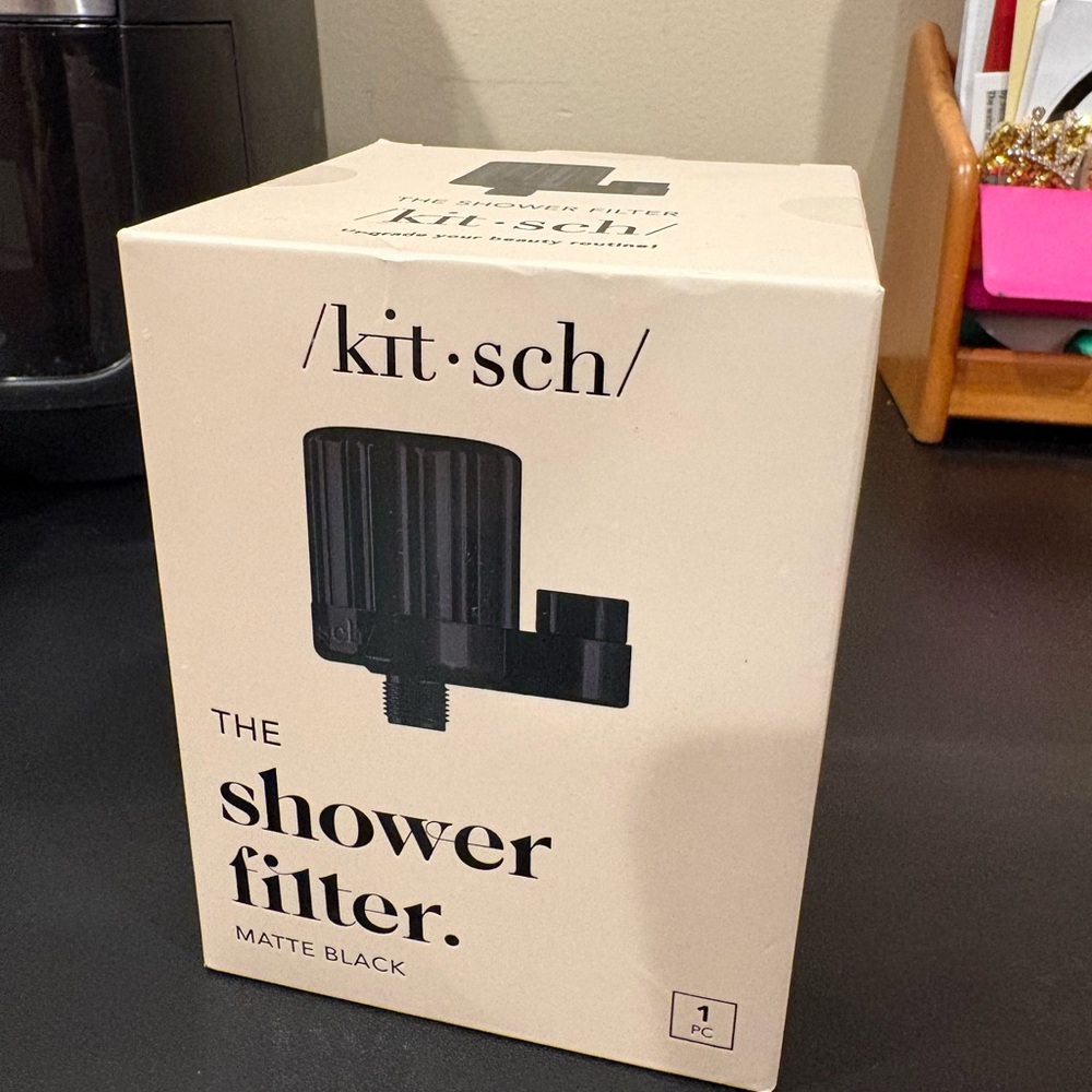 Kitsch Matte Black Shower Filter - Sleek Matte Finish